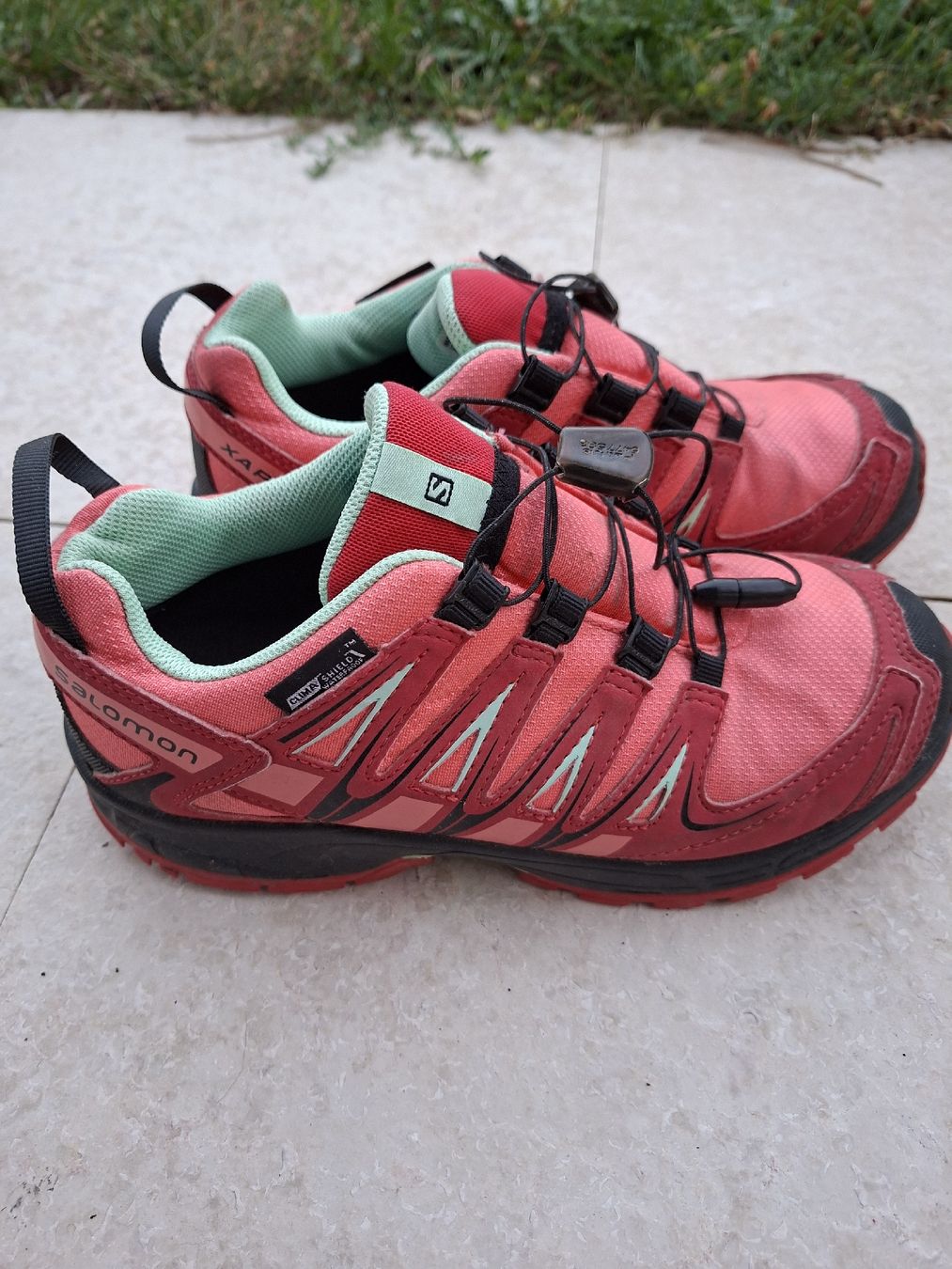 Salomon Scarpe da donna: chaussures de marche salomon taille 36 – Usato da Chavannes-de-Bogis venduto da senator635