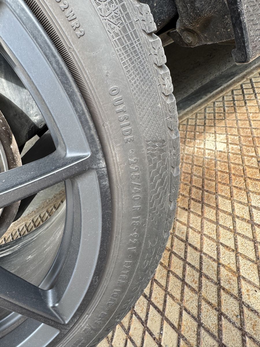 Altro in Scrittura & Disegno: Winterreifen Continental 255/40 R18 – Usato da Fribourg venduto da sam_657w 3