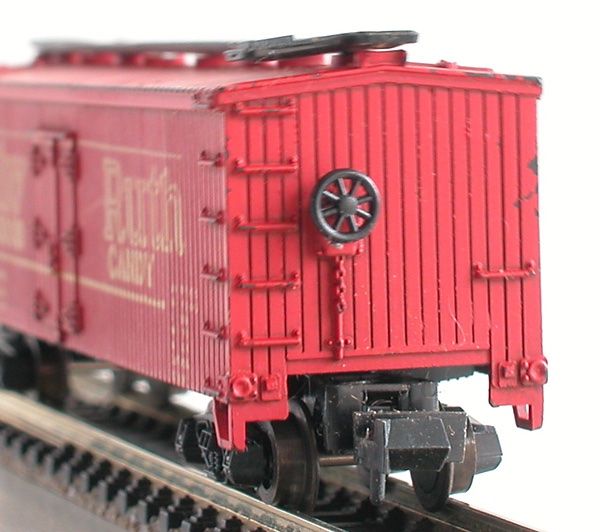 Trix Modellini di ferrovie: Trix US Box Car Baby Ruth Spur N – Usato da Oberwil BL venduto da Klang 2
