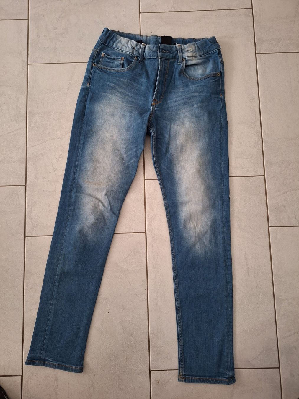 H&M Pantaloni: 2 Jeans Gr 158 – Usato da Wegenstetten venduto da mcfly321 1