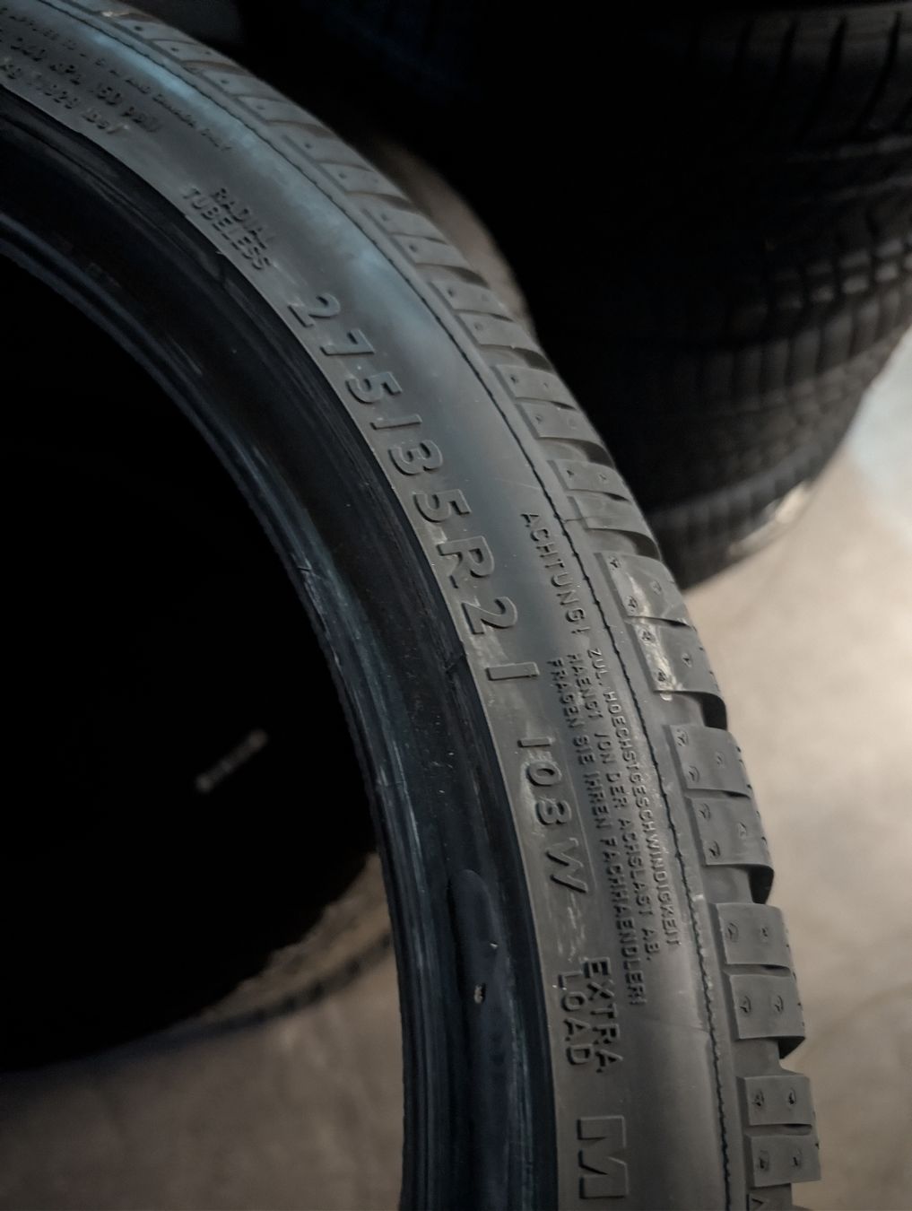 Dunlop Pneus & Kompletträder: Winterreifen  – Neu und originalverpackt aus Dürrenäsch von Pneu-Idris 2