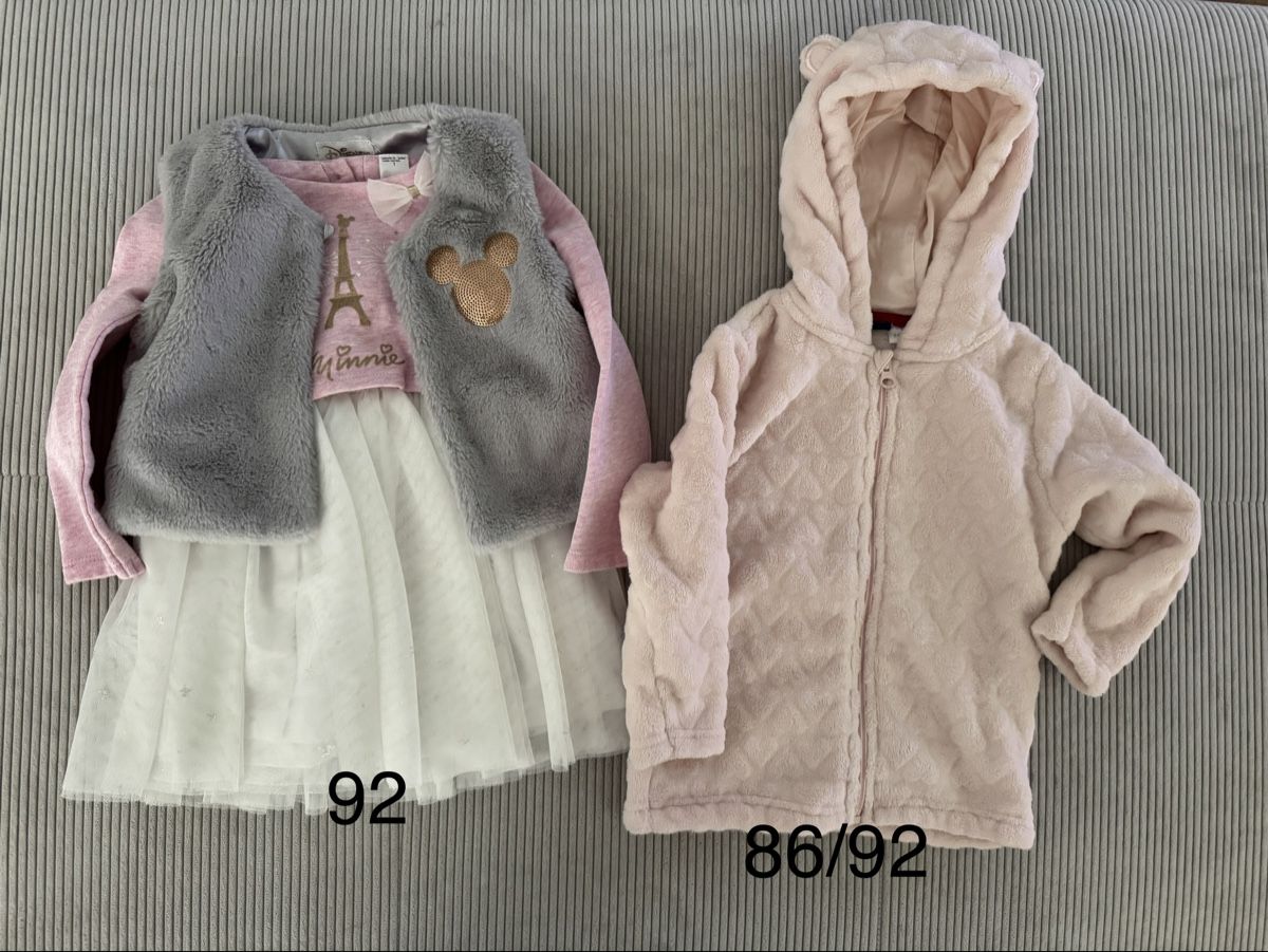 Lotti & Set di vestiti: Kleid und Kapuzenjacke, Gr. 86/92 – Nuovo (secondo la descrizione) da Neuwilen venduto da SuCoco