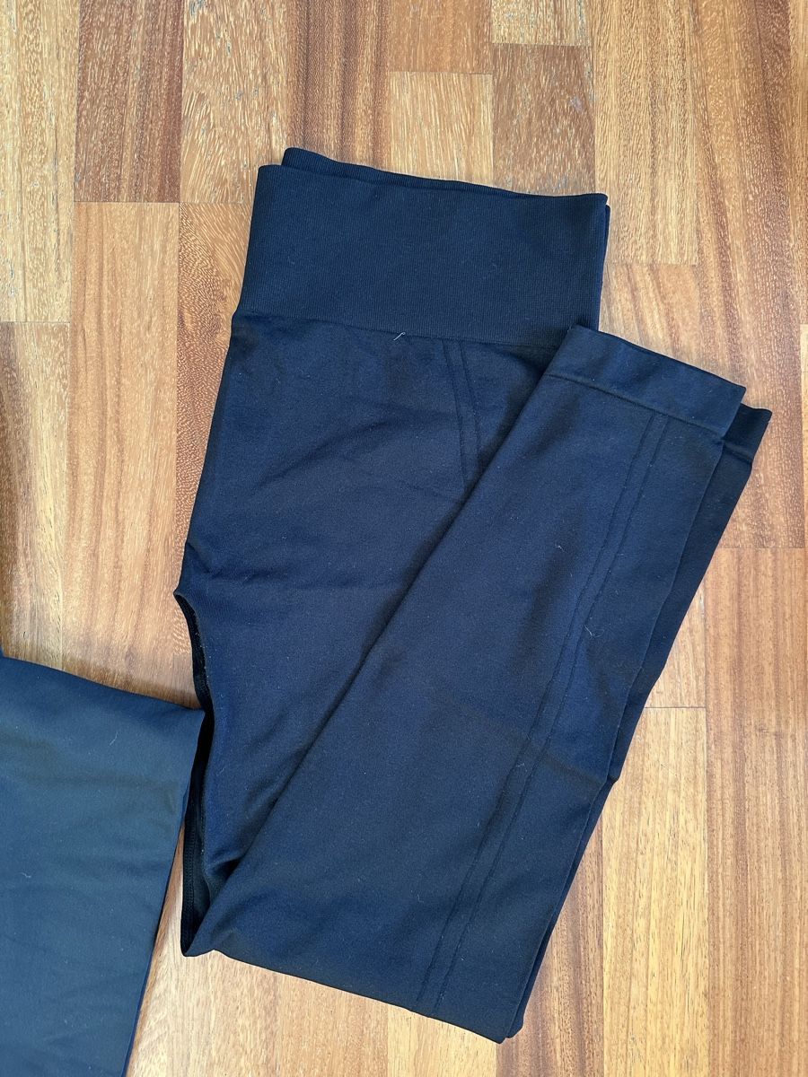 Leggings: 2 Sportleggings, Gr.L – Usato da Uster venduto da staernli4 1
