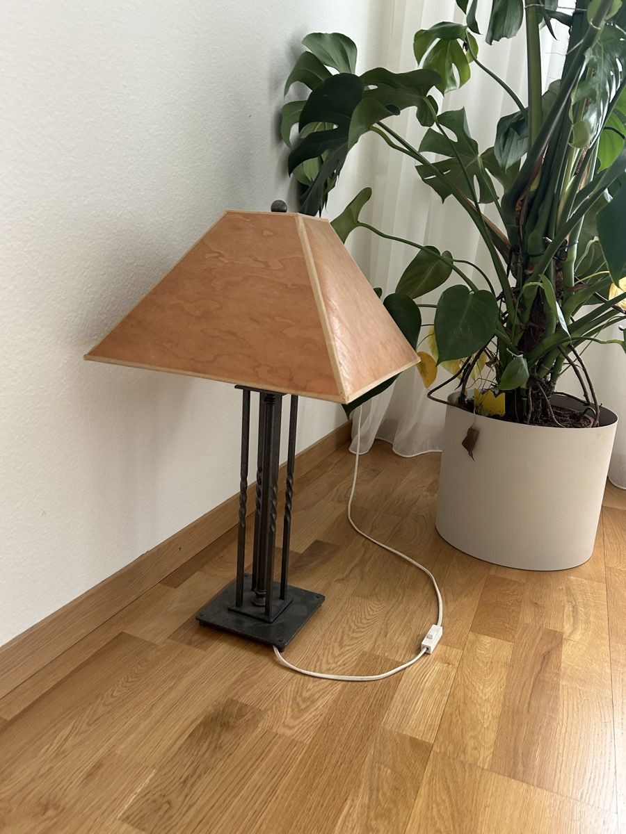 Lampade: Tischlampe im Vintage-Stil – Usato da Wädenswil venduto da Byvesa