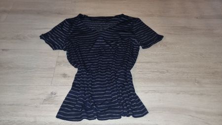 Sommerliches Damen T-Shirt, dunkelblau gestreift, Grösse M
