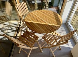 Ensemble table et chaise en bambou comme neuf
