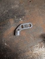 Clé carrée Vintage SIG