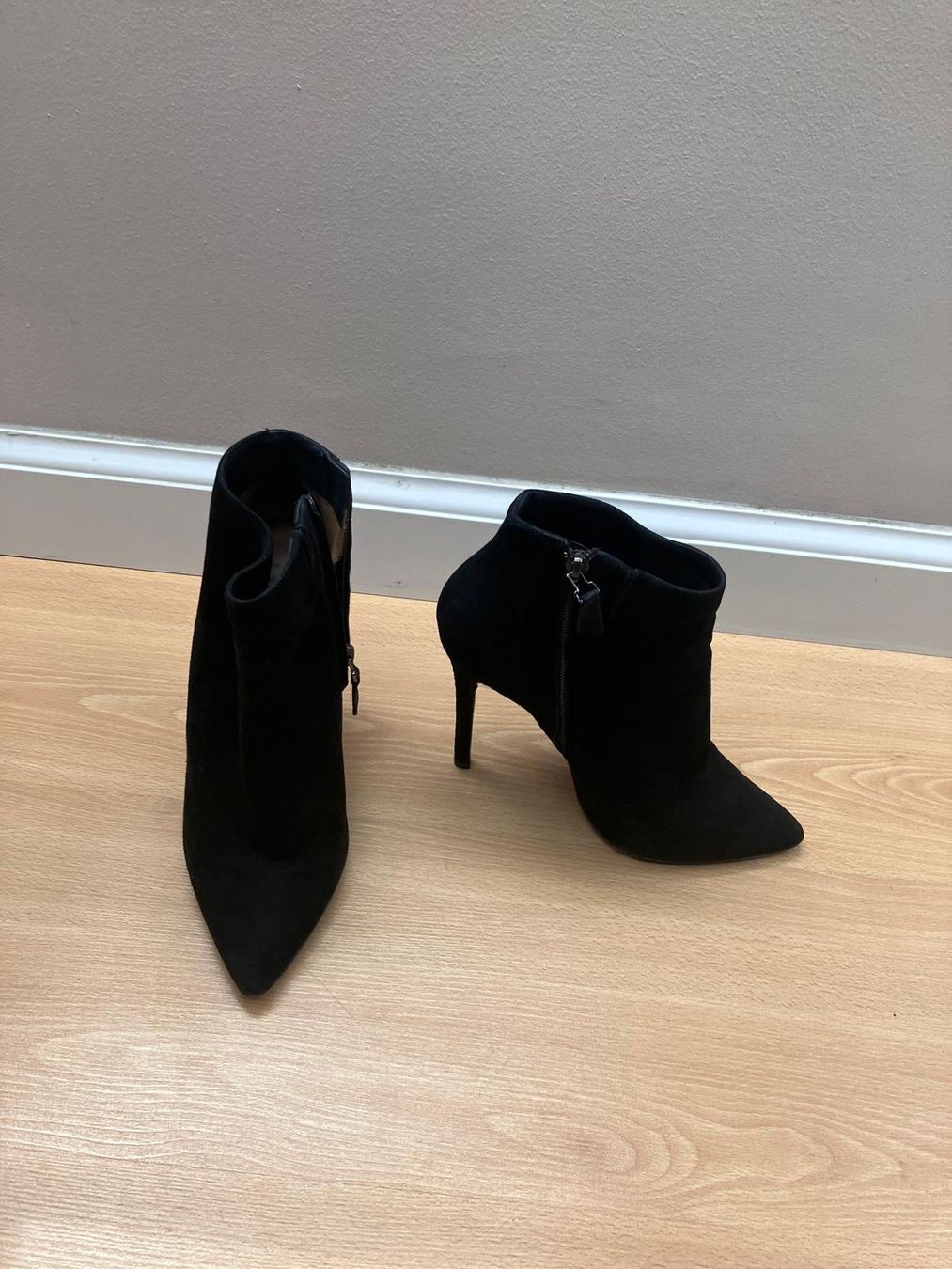 Damenschuhe: Elegante Wildleder Stiefeletten Nando Muzi, schwarz, Gr. 39 – Gebraucht aus Niedergösgen von lil_s6k8