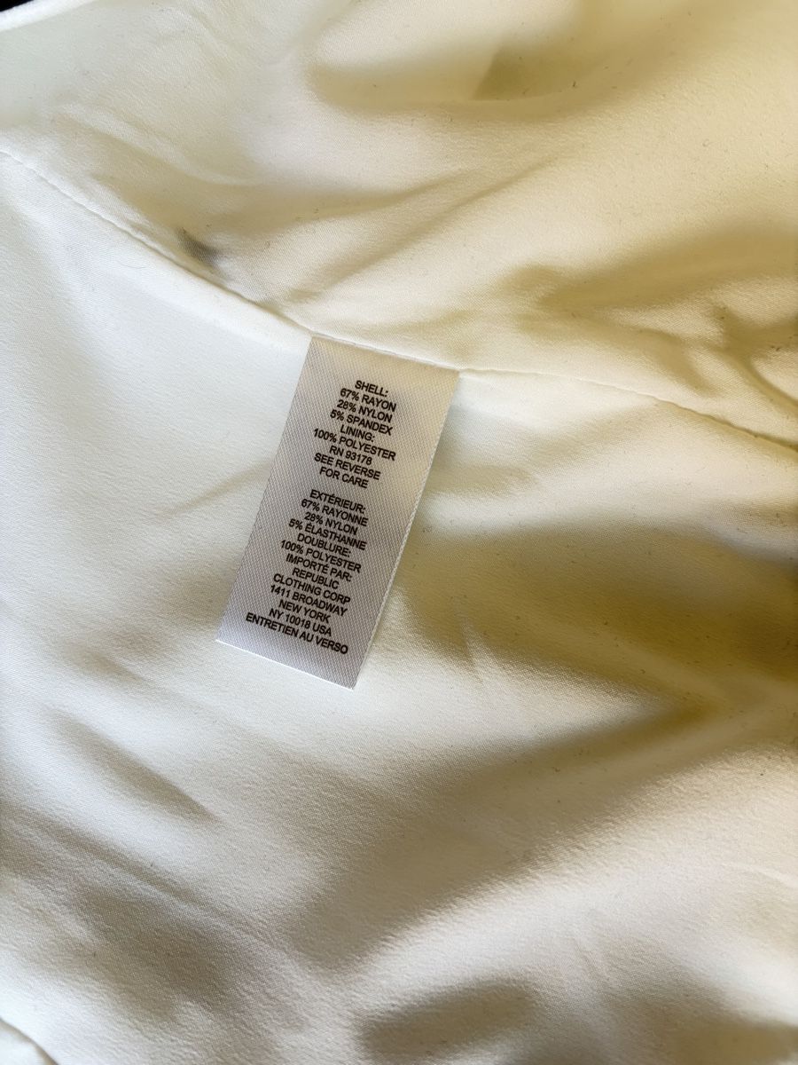 Giacche: Elegant Stretch White Jacket with Navy Trim  – Usato da Nyon venduto da Deb_D39 8