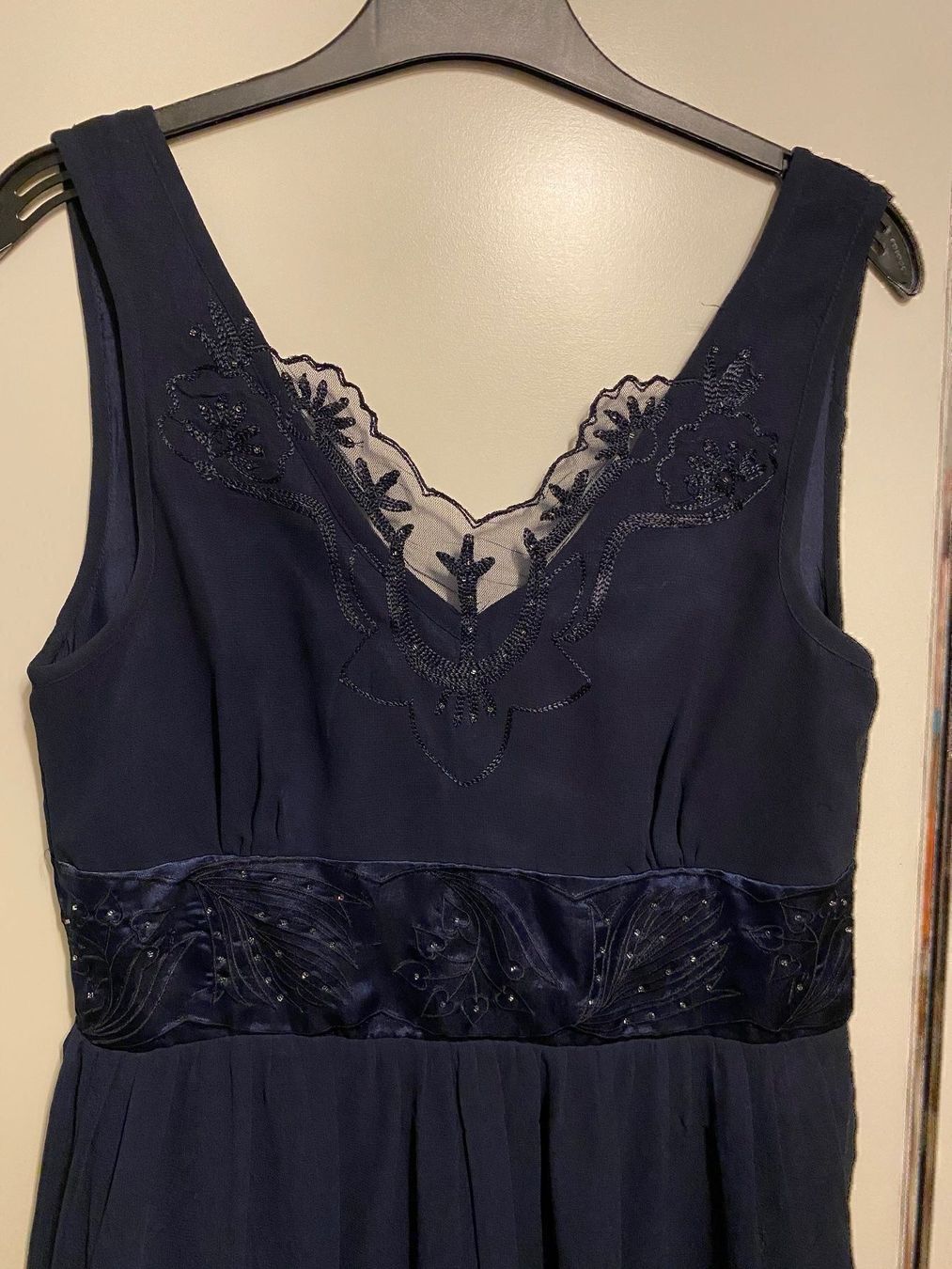 Robes: Cocktailkleid gr.38 – D'occasion à Pfungen par Outlet64 1