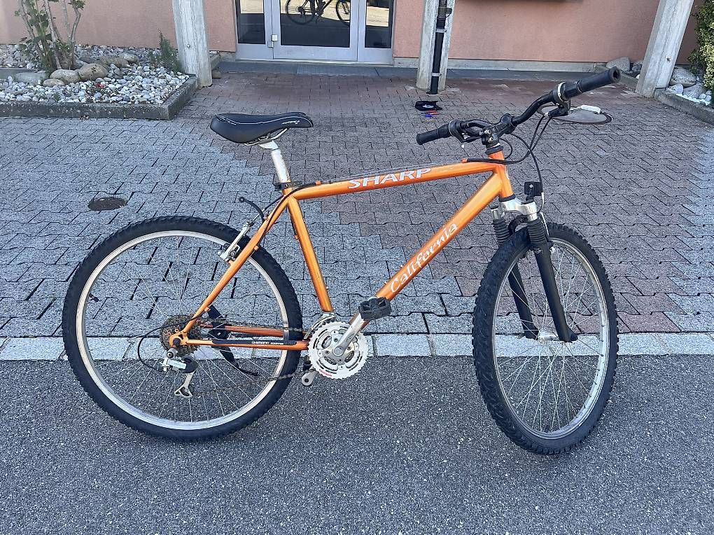 Velos: Sharp California 26" Velo – Gebraucht aus Herzogenbuchsee von Obivius