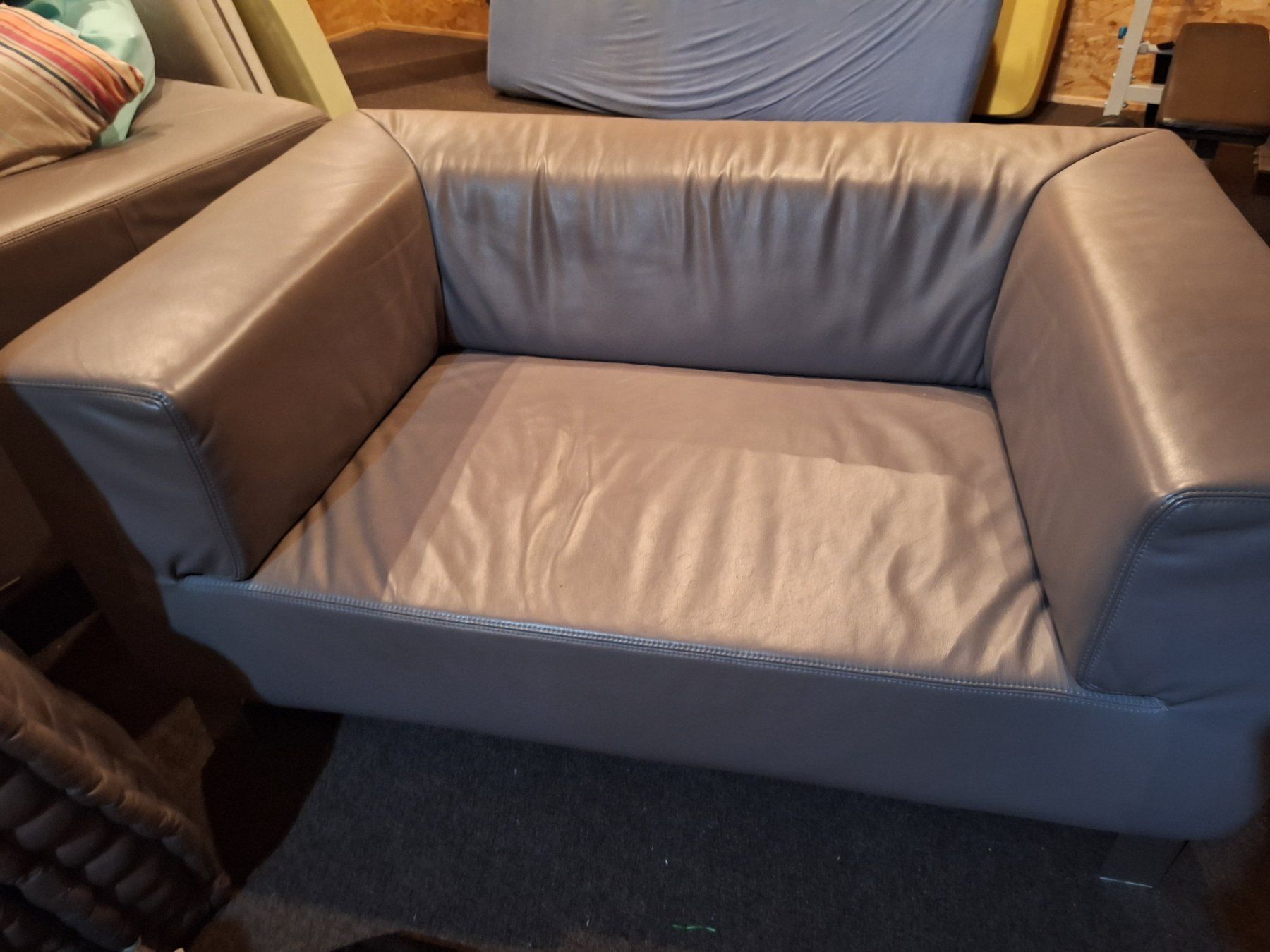 Divani: 2 Stk. Echtleder 2er Sofa – Usato da Wegenstetten venduto da mcfly321