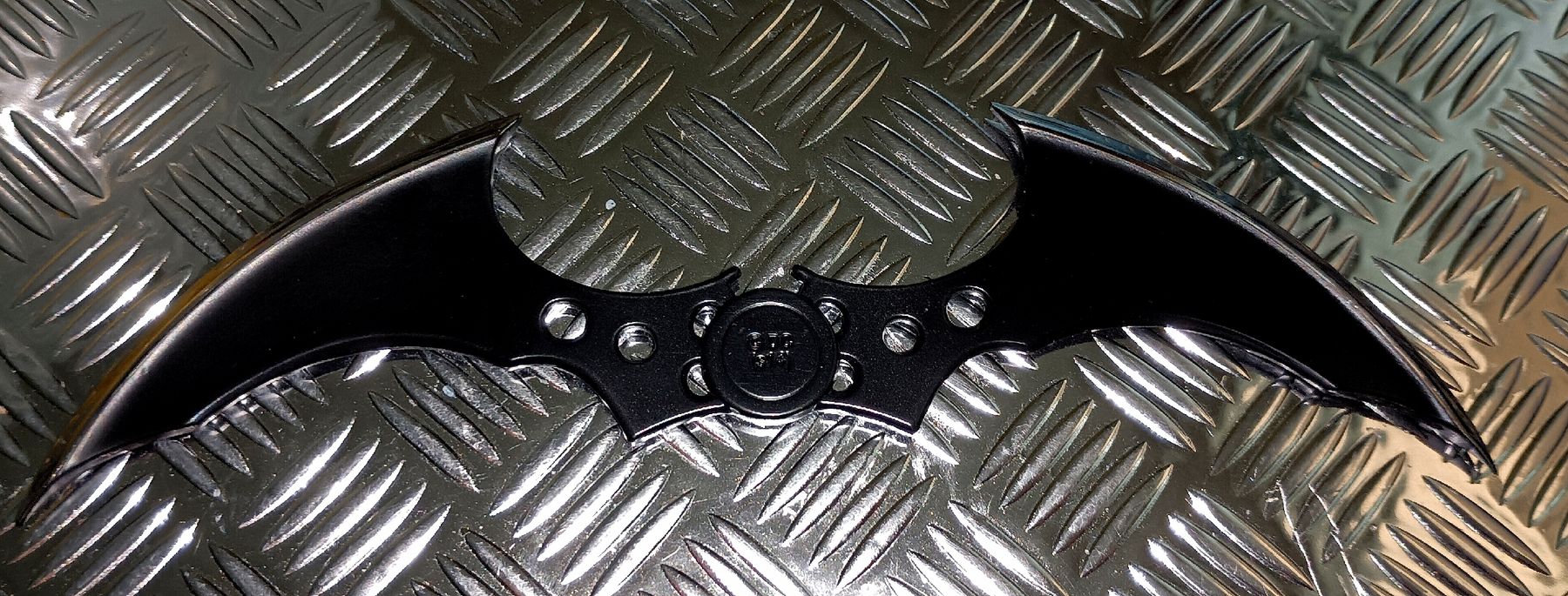 Tutte le decorazioni: BATARANG Batman-Brieföffner Deko – Nuovo (secondo la descrizione) da Basel venduto da kim_872m