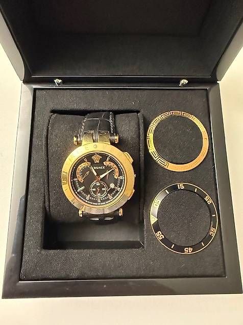 Orologi: Versace V-Race Chronograph  Ref. VE1102 (K1102)  Full Set – Usato da Eschenbach SG venduto da Mversace 2