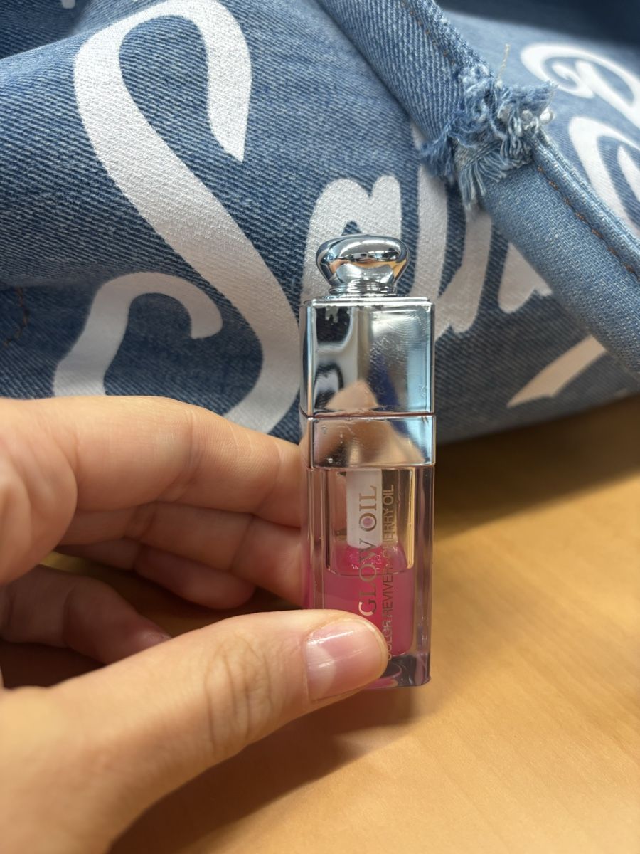 Dior Make-up: Dior Lip Oil NP: 52 – Usato da Horgen venduto da lme_8kj7 3