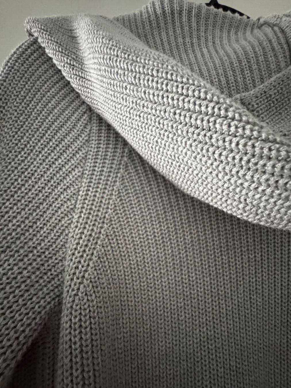 Opus Giacche: Opus cardigan mit Kapuze Gr. S – Usato da Thun venduto da Iriska77 2