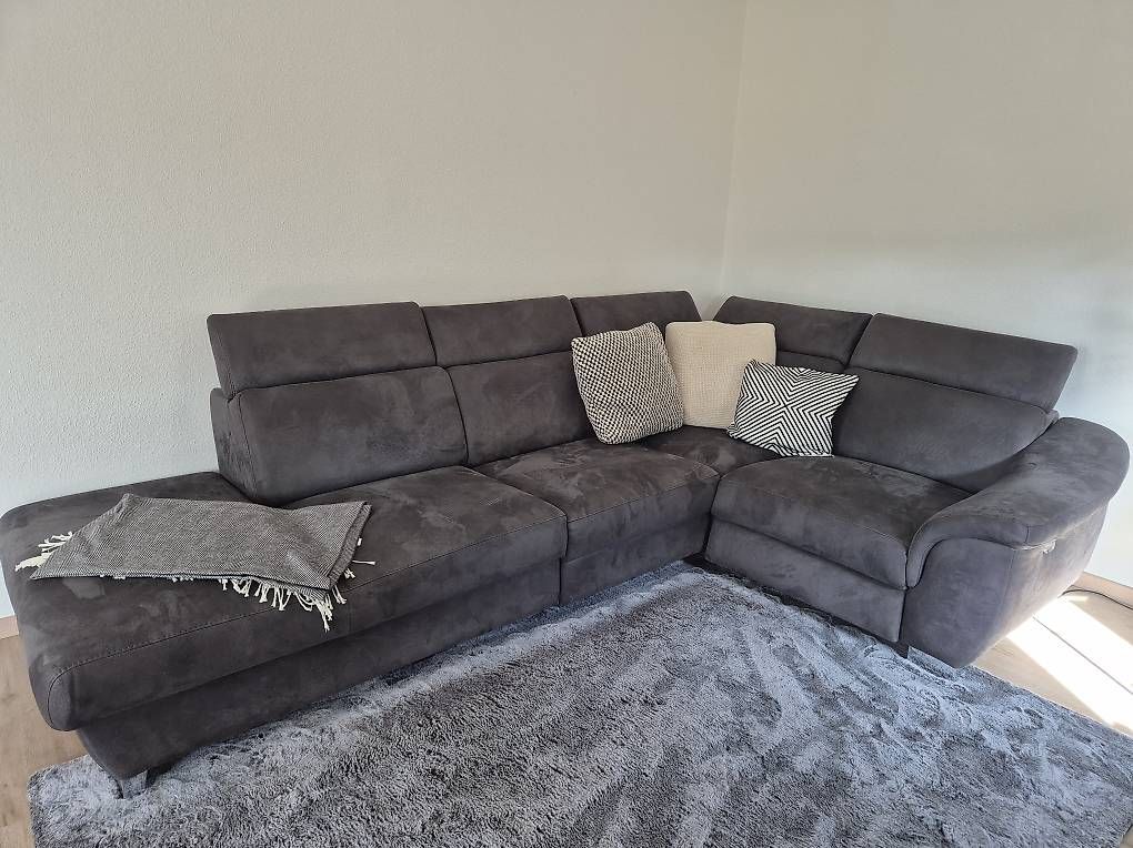 Divani: Neuwertiges graues Ecksofa – Usato da Winterthur venduto da electone 1