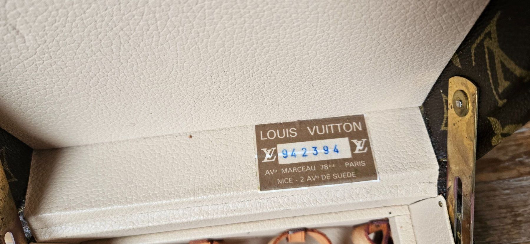 Louis Vuitton Custodie per cosmetici: Louis Vuitton Kosmetikkoffer – Nuovo (secondo la descrizione) da Meyriez venduto da Zigzagzug 6