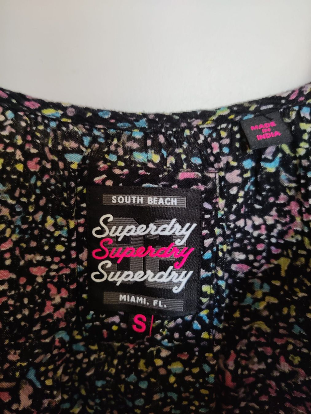 Superdry T-shirts: Süsses Crop-Top, Superdry, Gr. S – D'occasion à Birmensdorf ZH par Nebuliane 2