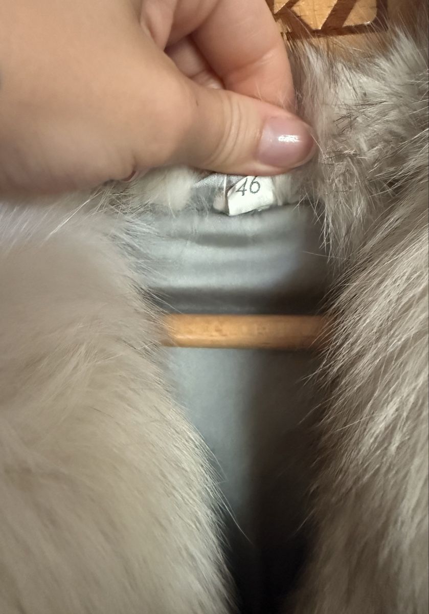 Cappotti: Manteau fourrure renard blanc – Usato da Monnaz venduto da MDVintage 4
