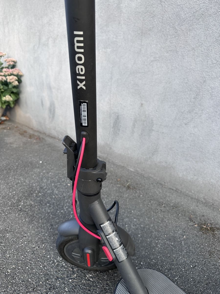 Xiaomi Kickboard: Xiaomi pro Electric Scooter  – Gebraucht aus Aarau von bikestones 2
