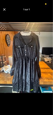 Robe noire imprimé léopard