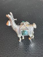 Alpaka aus 925 Silber mit Edelsteinen. Antike Figur Sterling
