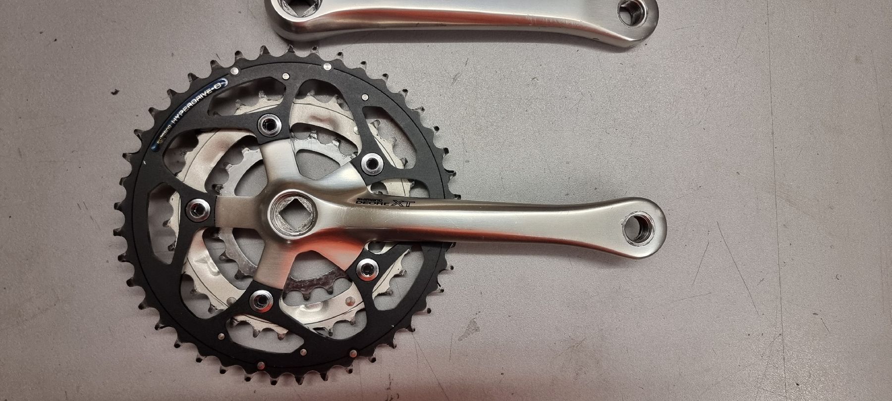 Shimano Pezzi di ricambio: Shimano XT M737 Kurbel - Versand möglich  – Usato da Seon venduto da Stibinio 1