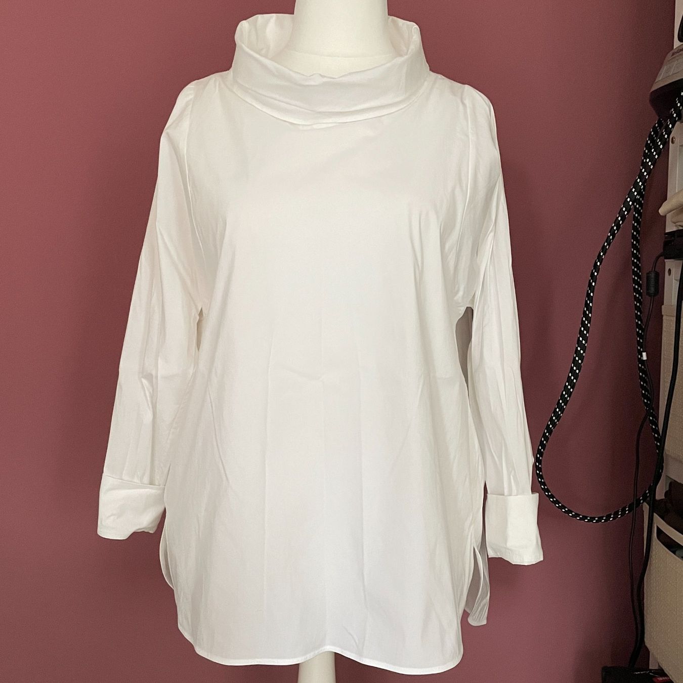 Cos Blusen: COS Shirt / Hemd - Bluse weiss Gr.44 weiss – Gebraucht aus Muttenz von einfach-schoen