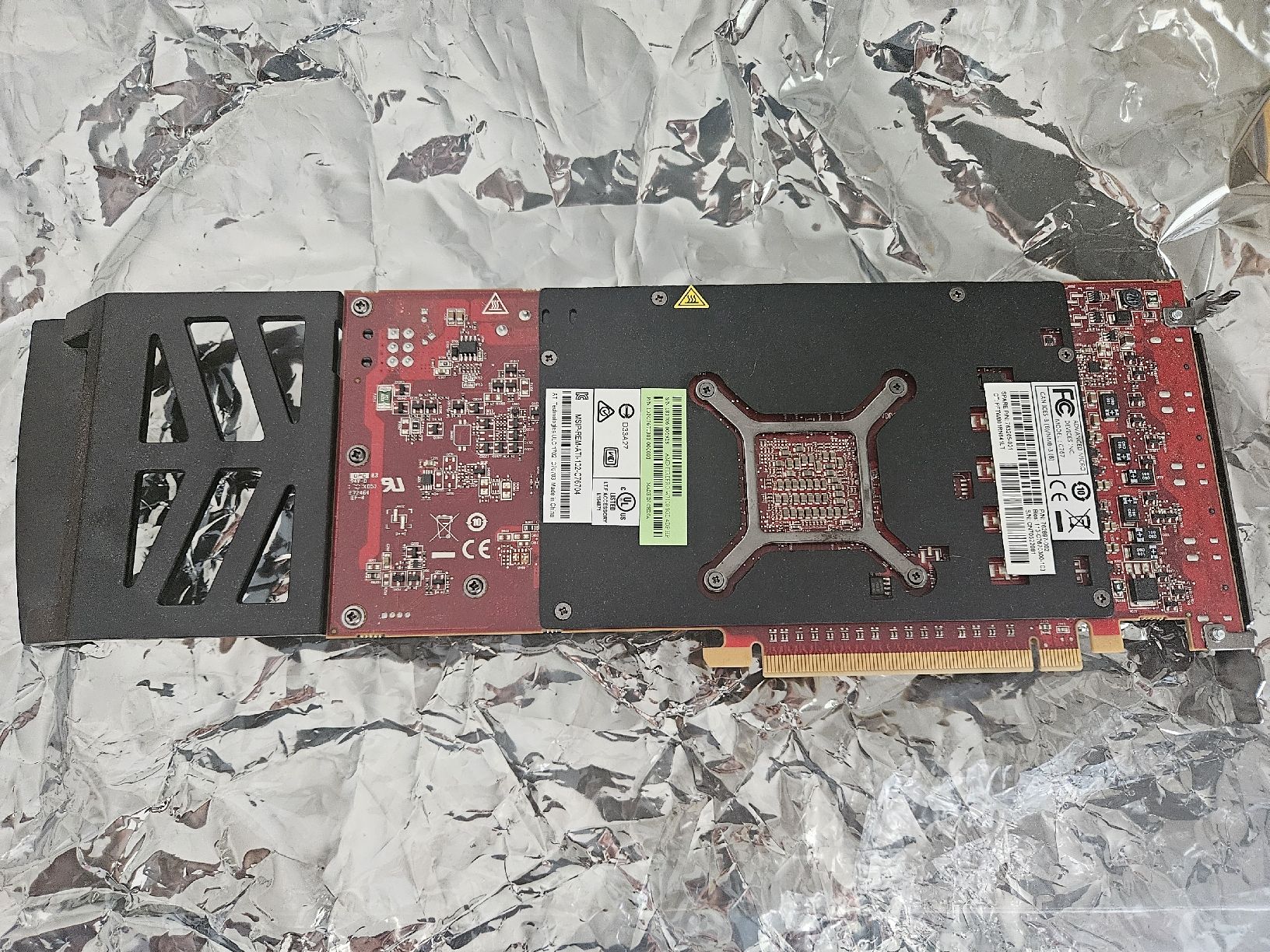 Amd Schede grafiche: AMD FirePro W7100 Grafikkarte – Usato da Dürrenäsch venduto da mat_mlk2 3