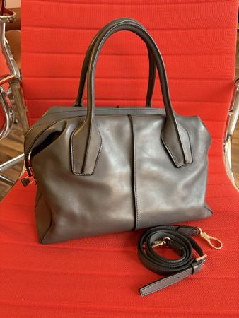 Tod's D Bag, Handtasche aus Glattleder in Taupe/Grau, 33 cm