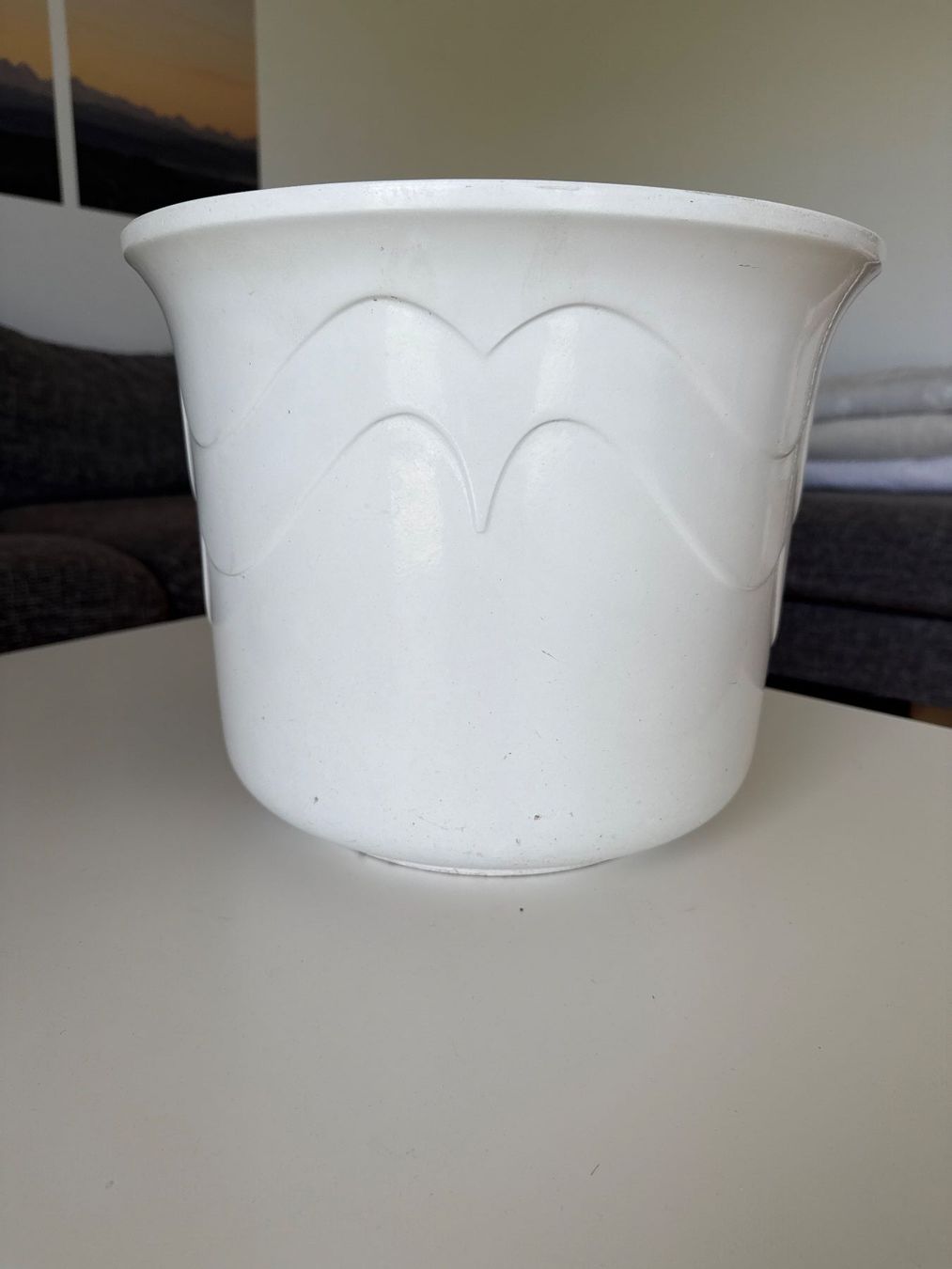 Blumentöpfe: Weisser Blumentopf, Durchmesser ca. 36 cm – Gebraucht aus Hägendorf von ama_71