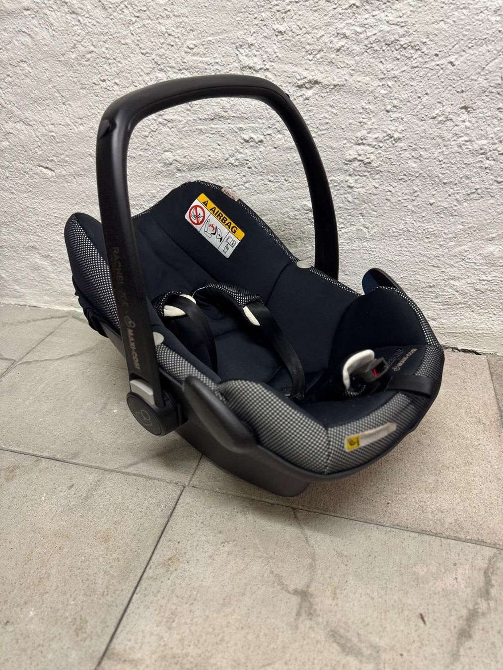 Maxi-Cosi Seggiolini per auto: Maxi Cosi 0-18m mit Babyschale – Usato da Zürich venduto da dor_rq6x 3