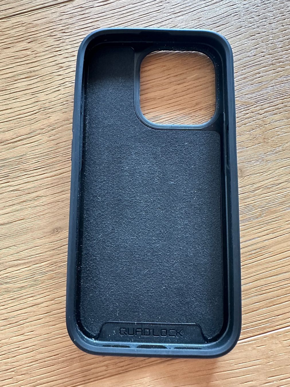 Quad Lock Cover & Protezioni schermo: Quad Lock Case iPhone 14 Pro - Hülle – Usato da Disentis/Mustér venduto da Kjh 1