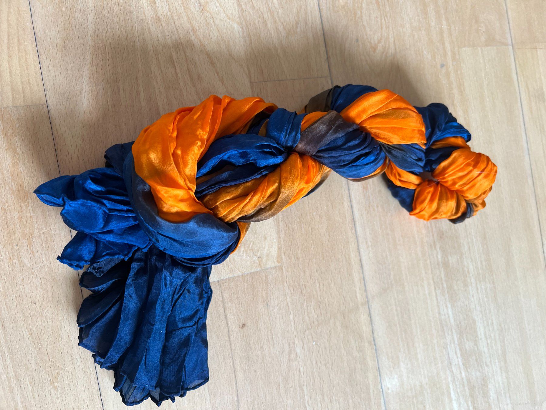 Colora Foulard & Sciarpe: Colora Schal, 100% Seide, Orange/Blau, NEU – Nuovo (secondo la descrizione) da Worb venduto da farben20zauber 3