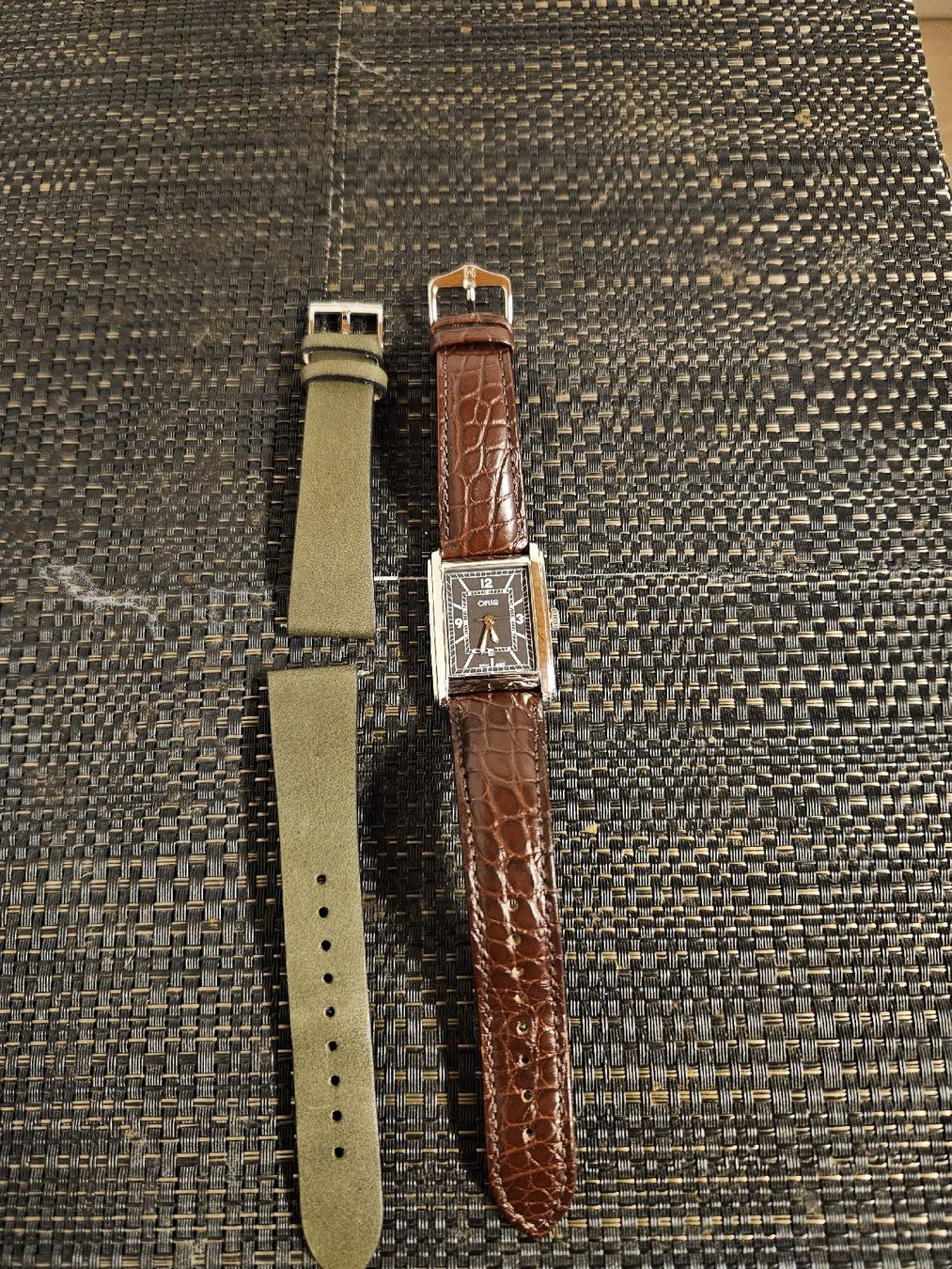 Oris Orologi: Oris Rectangular anthrazit Full Set inkl. zus. Band – Nuovo (secondo la descrizione) da Oensingen venduto da Huggybear24 3