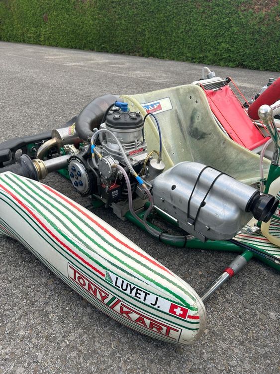Karts: Chassis Tonykart Kz avec deux moteurs Iame Black Screamer – D'occasion à Vouvry par vidu-competition 2