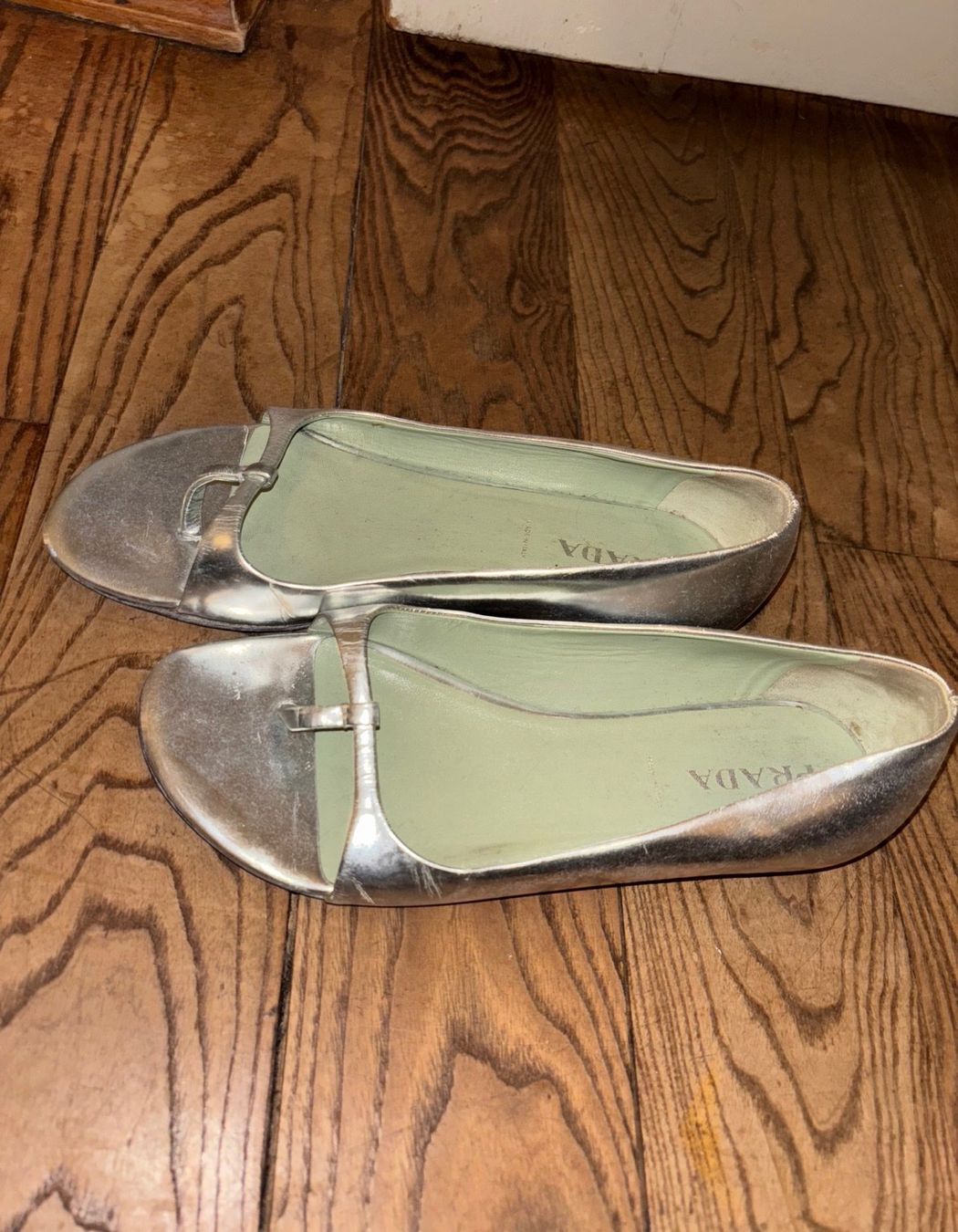 Prada Scarpe da donna: Prada Ballerinas Silber Grösse 38 gebraucht – Usato da Kilchberg ZH venduto da jewlzsister 3