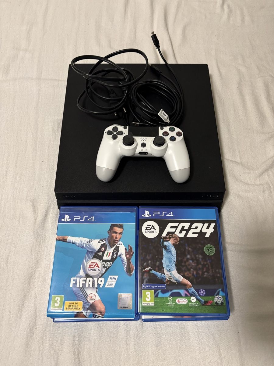 Sony Console: Ps4  – Usato da Adligenswil venduto da dakinho
