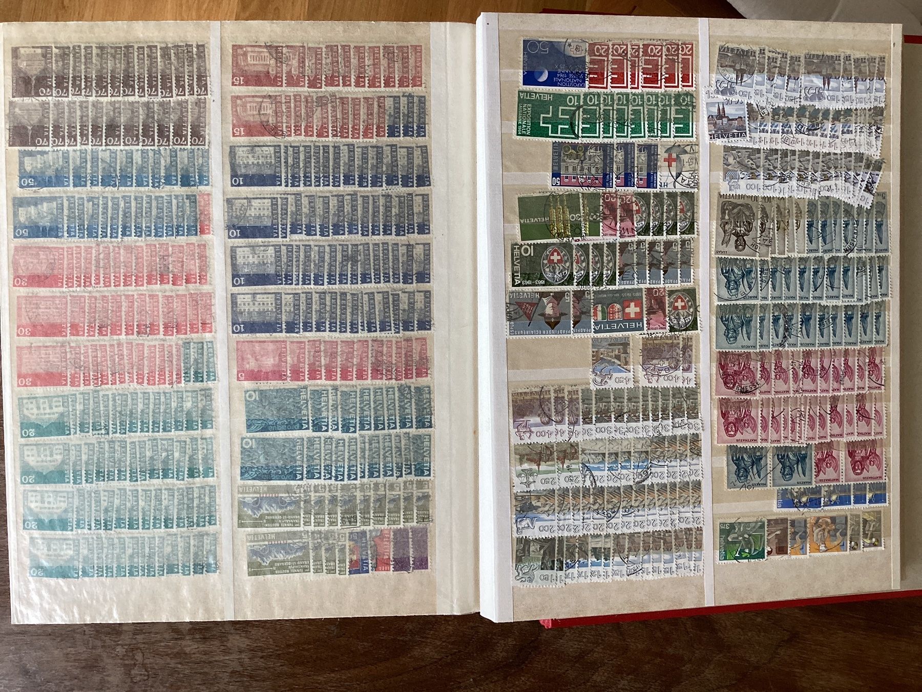 Tutti i francobolli: briefmarken album – Usato da Reinach BL venduto da andreas_mueller 2