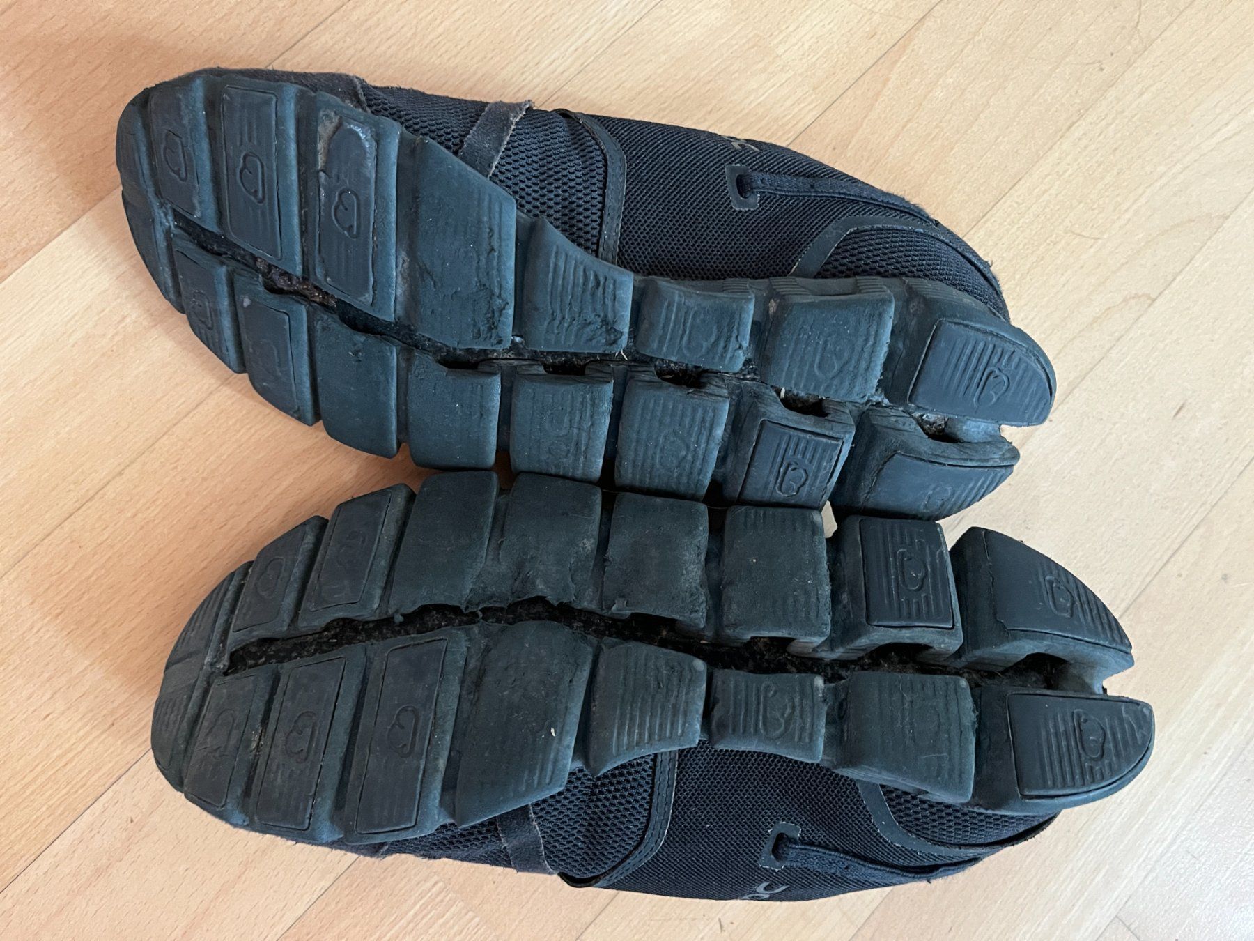 On Scarpe da donna: on-Turnschuh – Usato da Zürich venduto da emily02 1