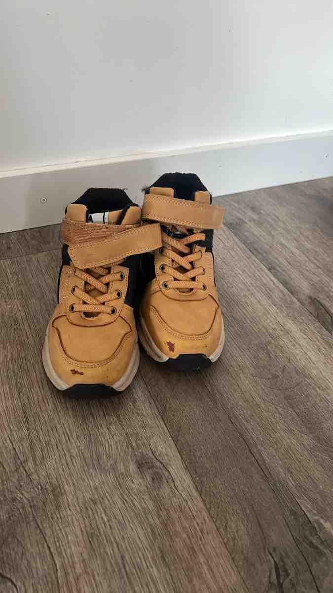 Schuhe für Jungen: Kinder Herbstschuhe – Gebraucht aus Arnegg von lala888