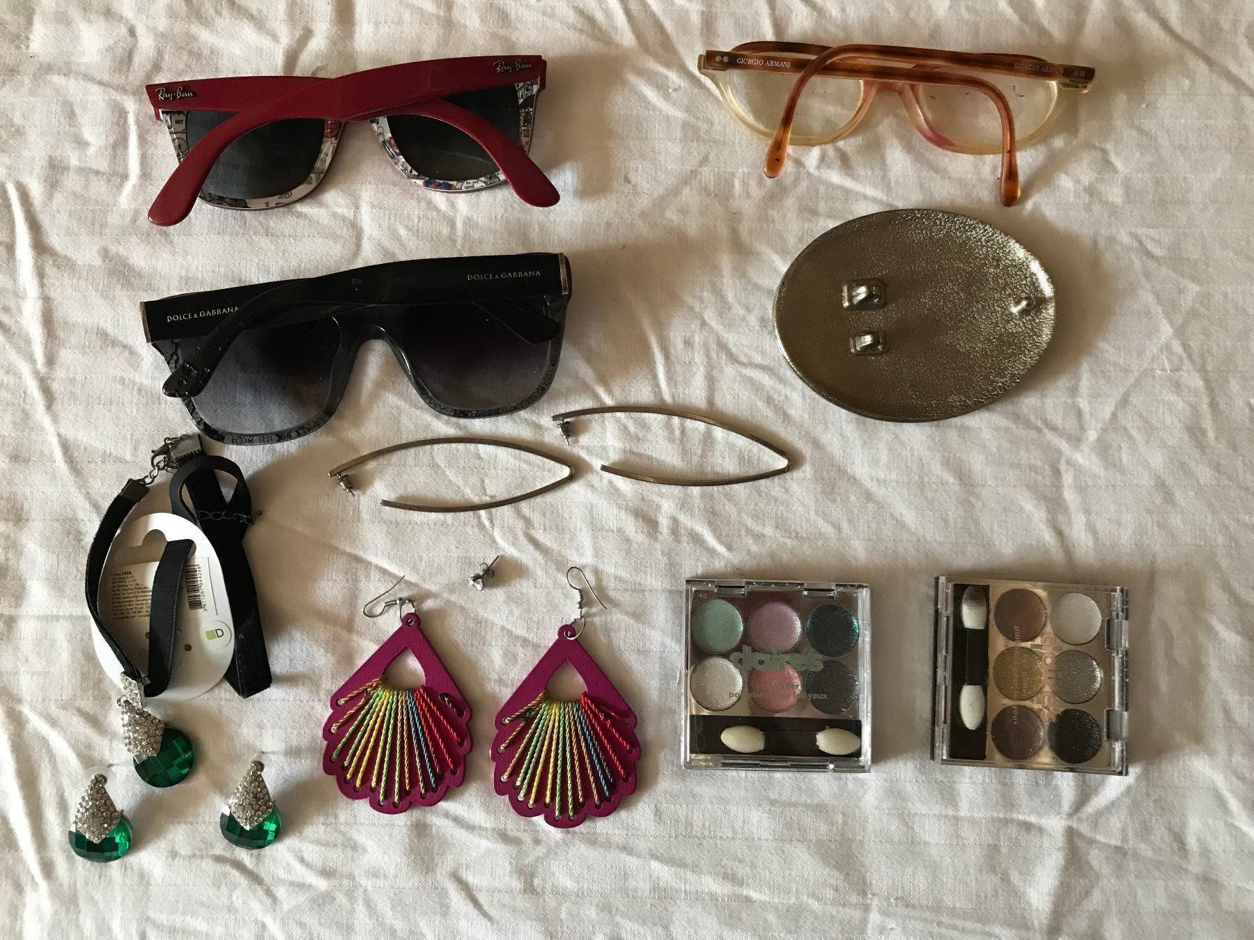 Brillen & Gläser: Lunettes et boucles d'oreilles – Gebraucht aus Ste-Croix von BuffetSC 1