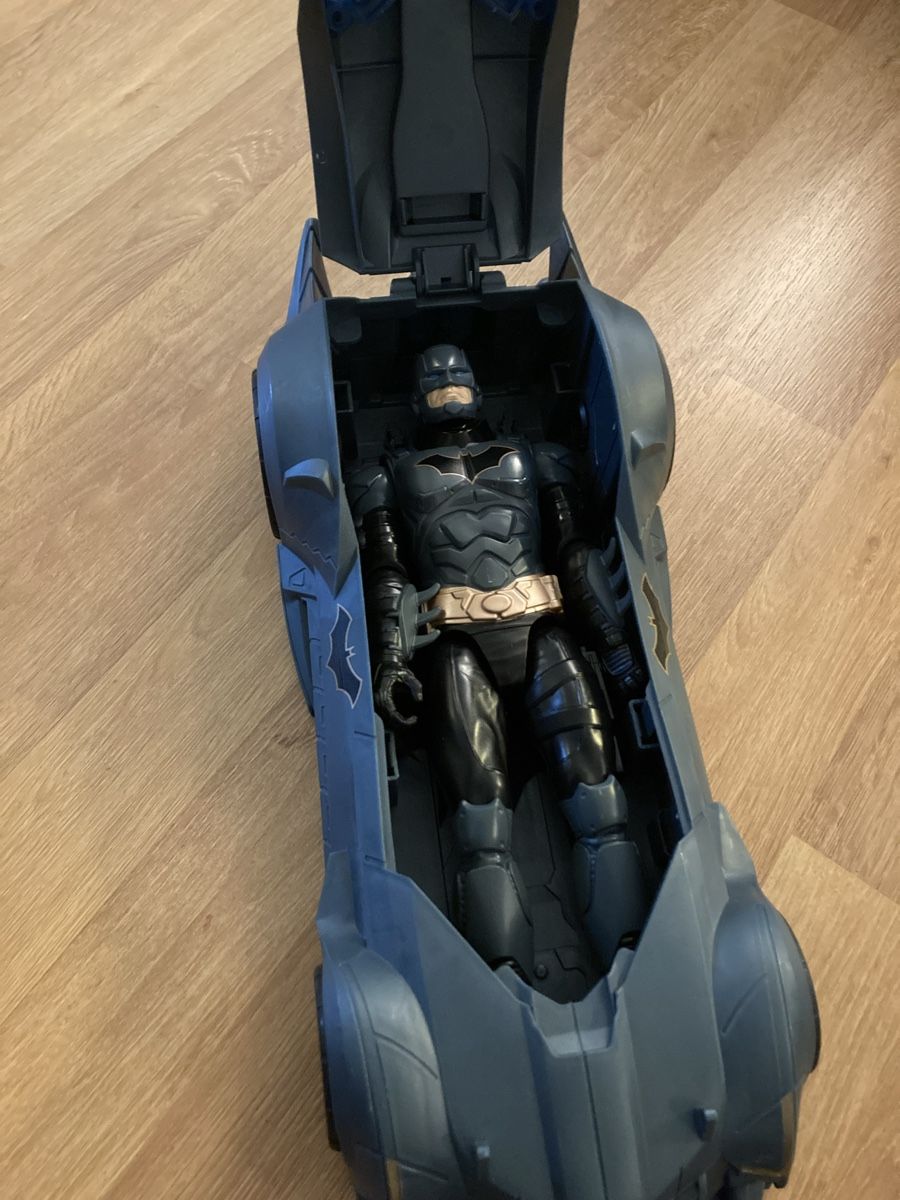 Spielzeuge: Batman mit Batmobil – Gebraucht aus Emmenbrücke von JJ_89 2