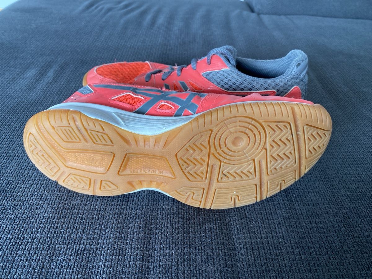 Asics Scarpe per ragazzi: Asics Hallenschuhe  – Usato da Oberdiessbach venduto da Magalli 1