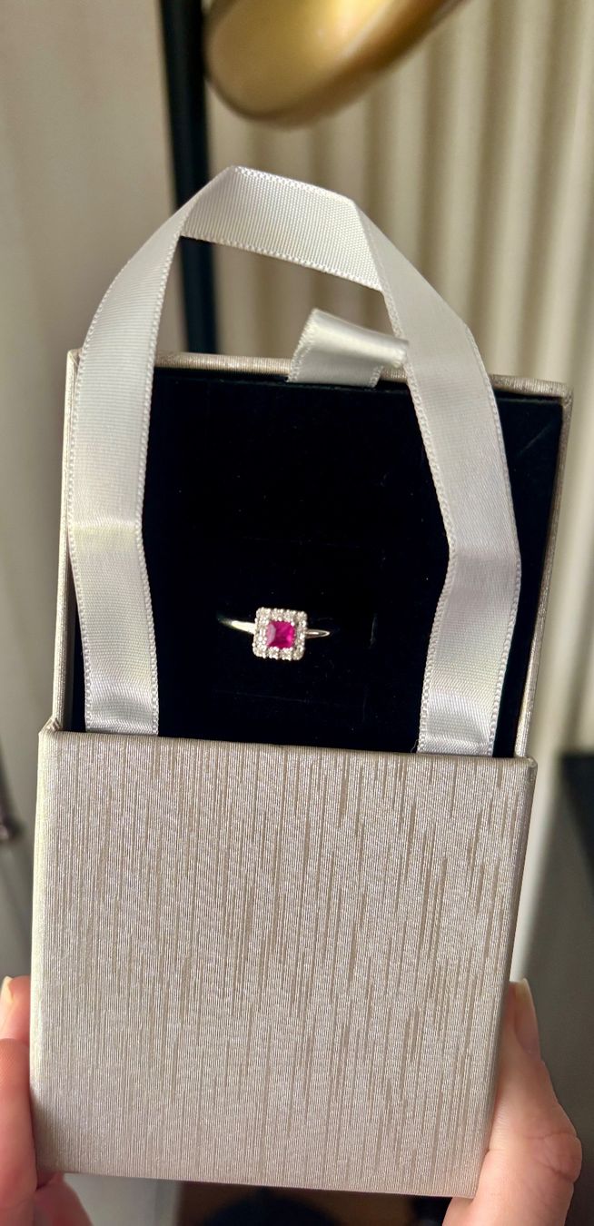 Bagues: Elegant 18kt White Gold Ring with Ruby and Diamonds Size 52 – Neuf avec emballage d'origine à Cham par ppl_8lbl 5