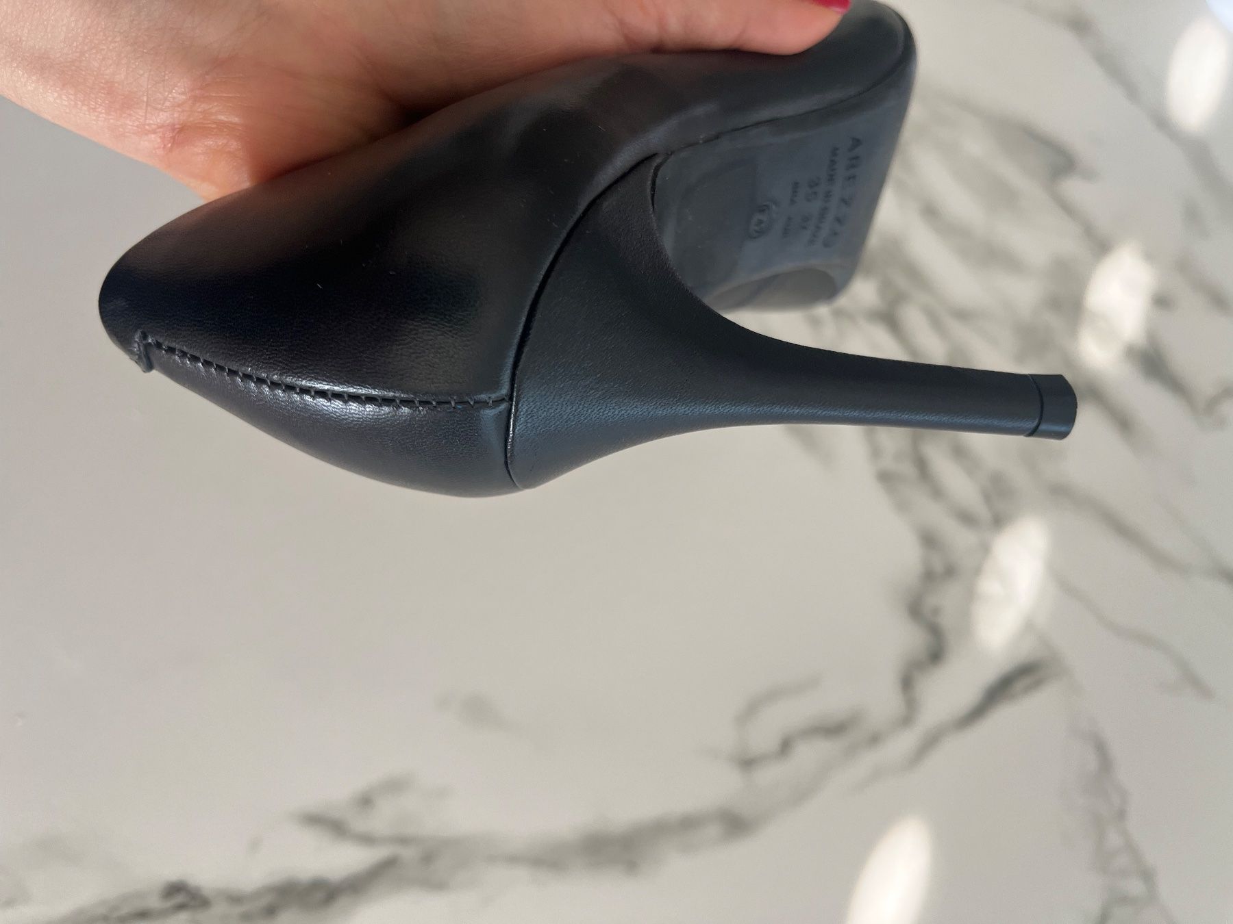 Scarpe da donna: Schwarze Damen Pumps – Usato da Lenzburg venduto da BMK. 4