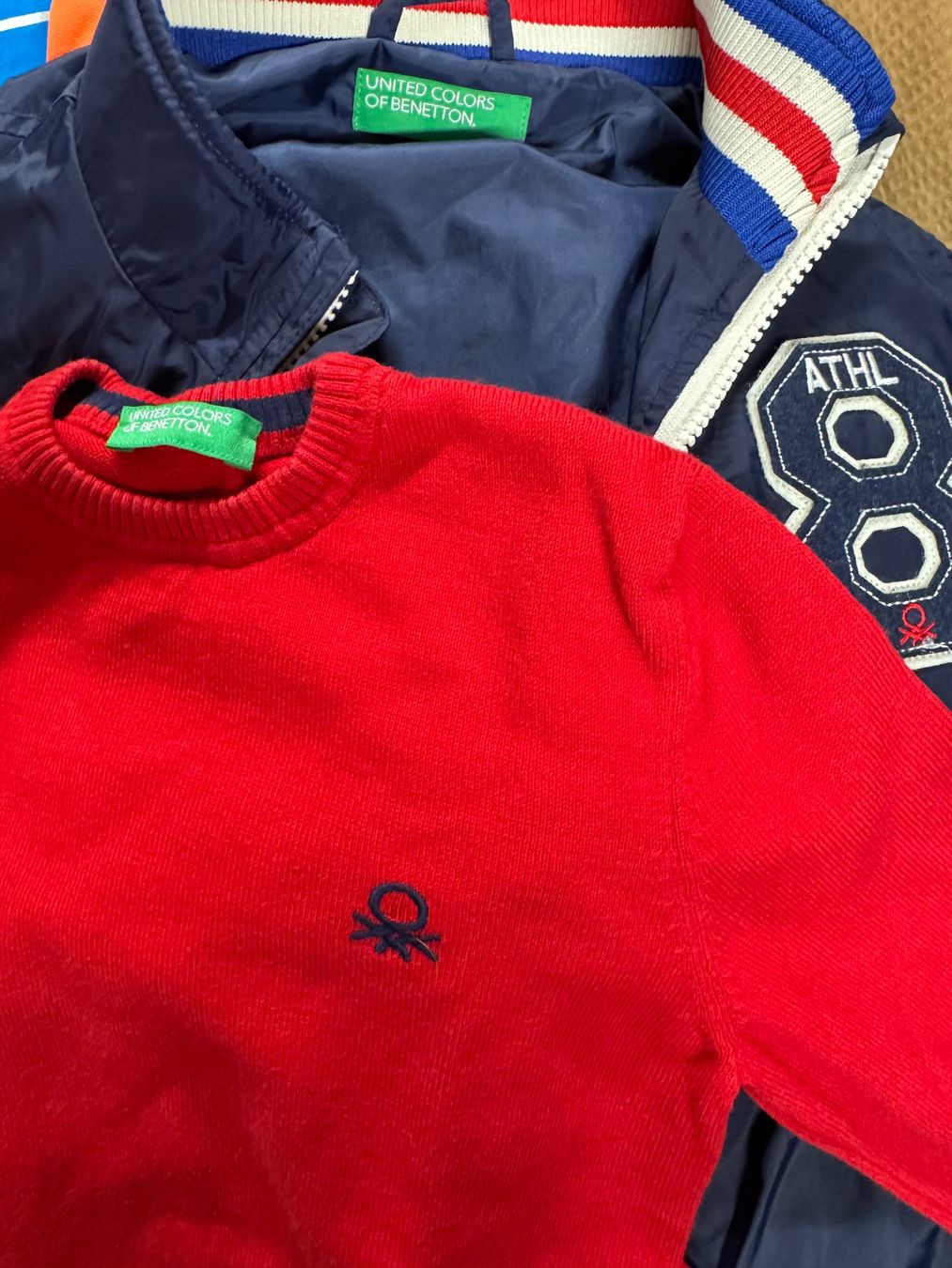 Benetton Jacken & Mäntel: Neuwertige Kinder Benetton Jacke 120 – Neu (gemäss Beschreibung) aus Neyruz FR von pavel5