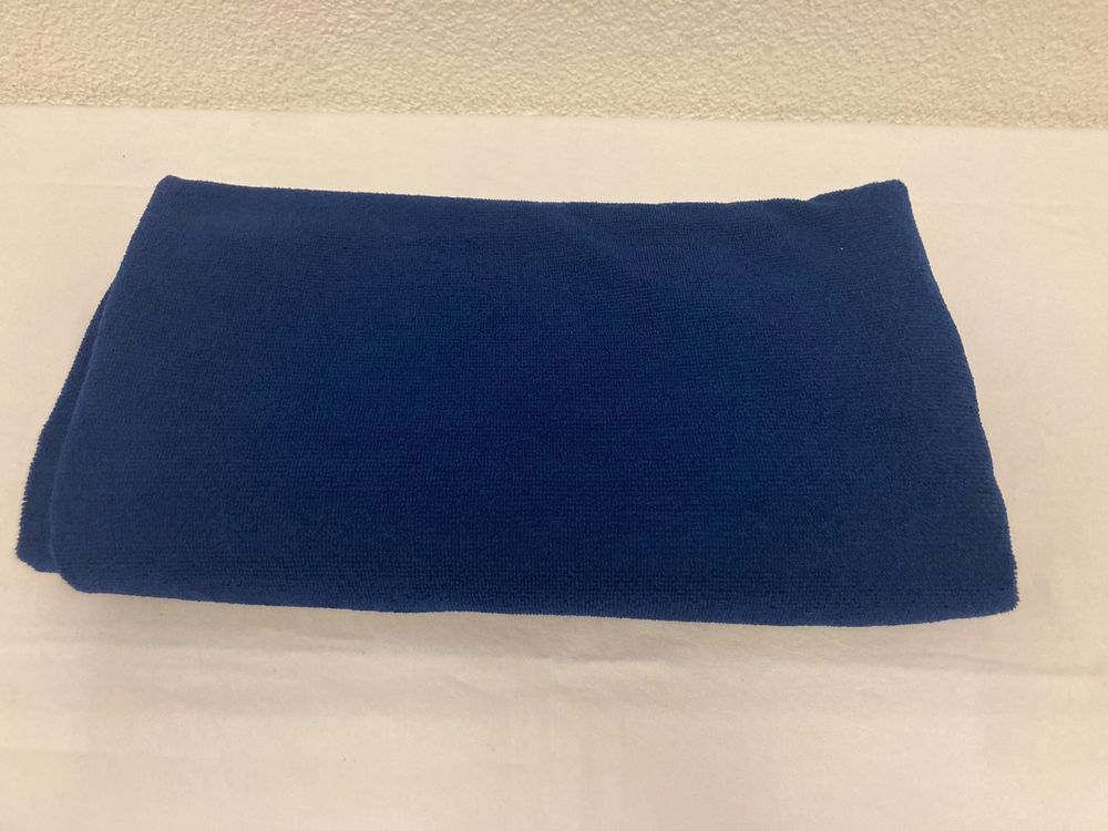 Produktbild von Mikrofaser-OP-Vorhang 150x150 Cm – Grün, Antistatisch, Flüssigkeitsabweisend, Staubfrei Für Operationssäle