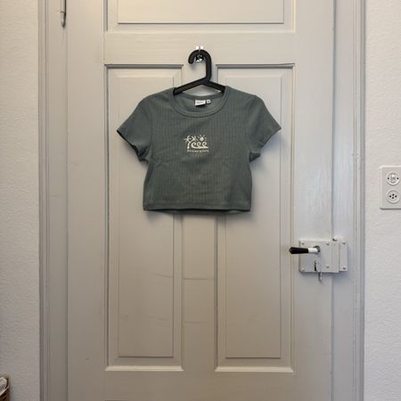 Cropped T-Shirt mit Palmenprint, Grösse 10 bzw. S